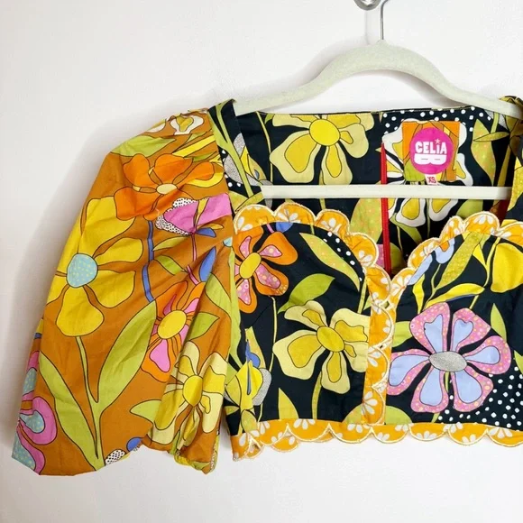 CeliaB Galan Floral Print Puff Sleeve Crop Top Size XS - Picture 3 of 8